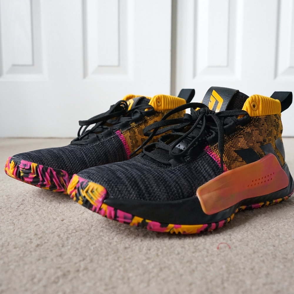 Adidas Men's Dame 5 basketball shoes